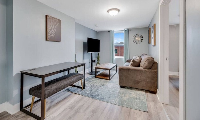 Augusta Apartment | Downtown 1 BD | Sleeps 4 | Sleeper Sofa | Parking