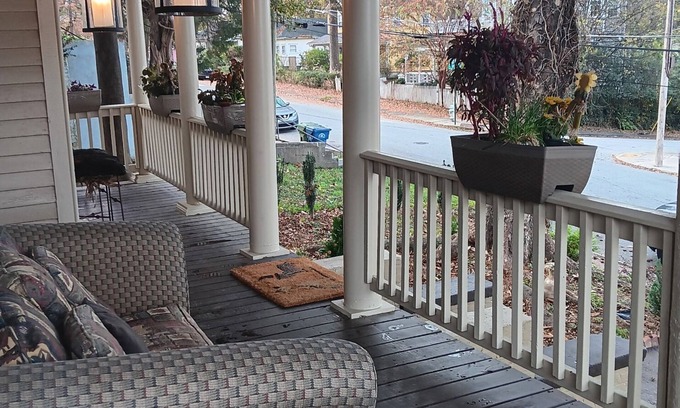 Mechanicsville House | Downtown Abbey at Dodd