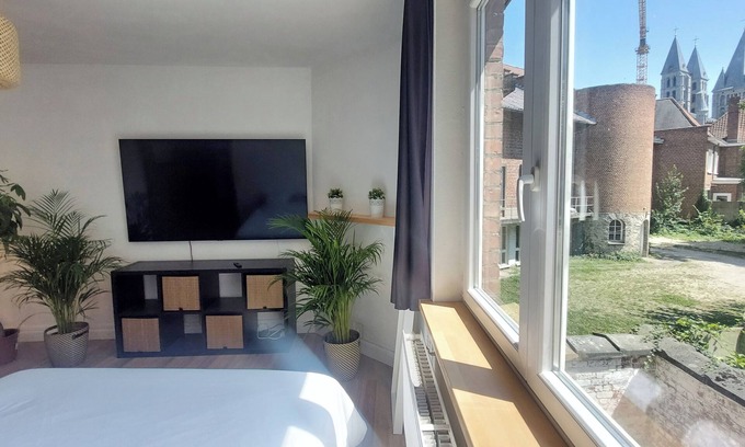 Tournai Apartment | Downtown and quiet
