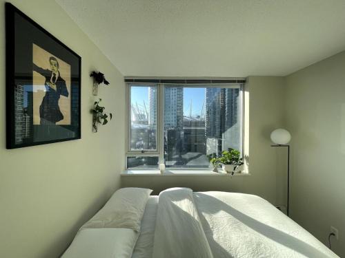 Crosstown Apartment | Downtown Apartment