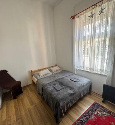 Papa Apartment | Downtown Apartment