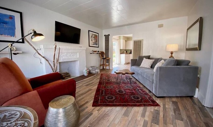 Arcata House | Downtown Arcata Garden Cottage