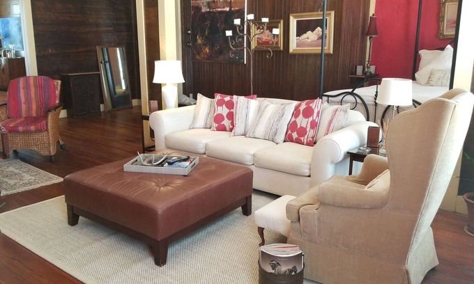 Clifton Apartment | Downtown Art Loft