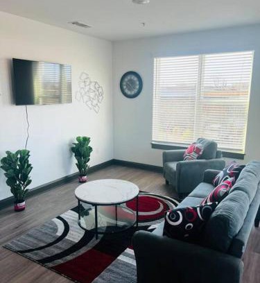 Downtown Apartment | Downtown Augusta Beauty 2 Bed Apt