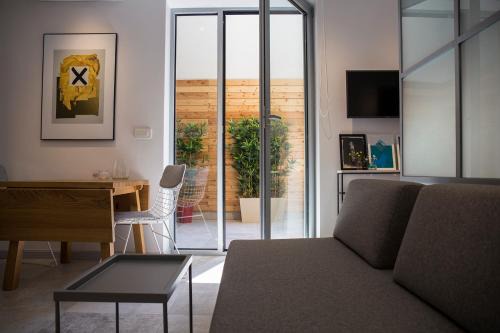 Donji Grad Apartment | Downtown Beauty Apartment