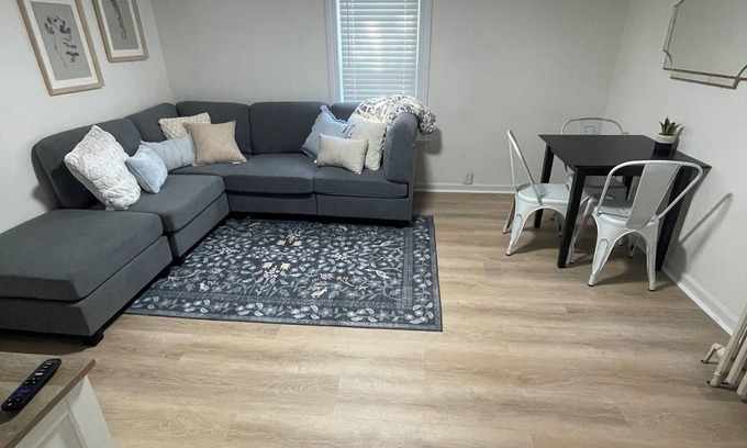 Bowling Green Apartment | Downtown BG Loft - cozy 1-bedroom apartment