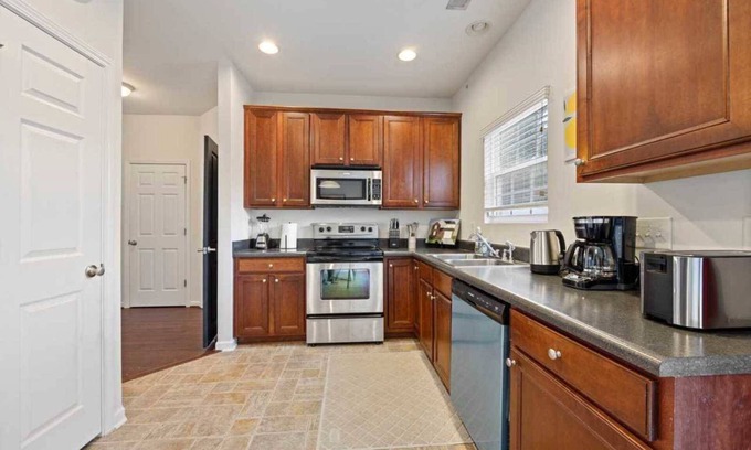 Durham House | Downtown Bliss on Suncrest Ct