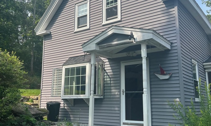 Boothbay Harbor House | Downtown Boothbay Harbor, 2-Story Cottage