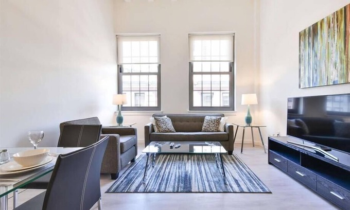 Chinatown Apartment | Downtown Boston 2BR | Steps from T | Full Kitchen | by GLS