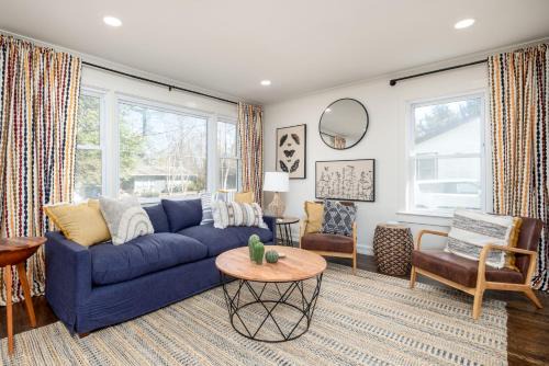 Brevard House | Downtown Brevard, Franklin Park & College - Updated 3bd 2ba home, Pets ok