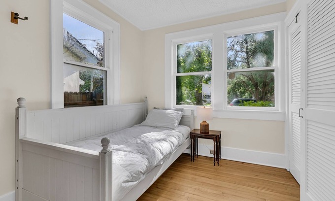 Wagener Terrace House | Downtown Bungalow with Fenced Yard, Walkable to Restaurants, Dog Friendly