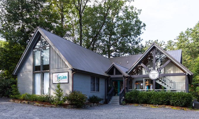 Cashiers Apartment | Downtown Cashiers - Walk Everywhere
