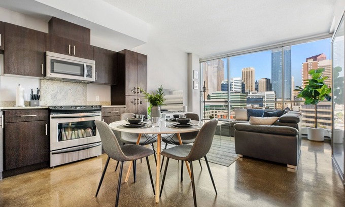 Mission District Condo | Downtown Chic Retreat | Elegant + Free Parking