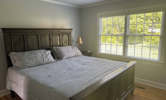Clayton House | Downtown Clayton Spacious 4 Bedroom Retreat
