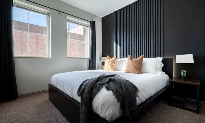 Uptown District Apartment | Downtown Columbus Luxury Apartment