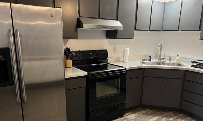 Westside Condo | Downtown Condo - Quiet/Private/Walking Distance