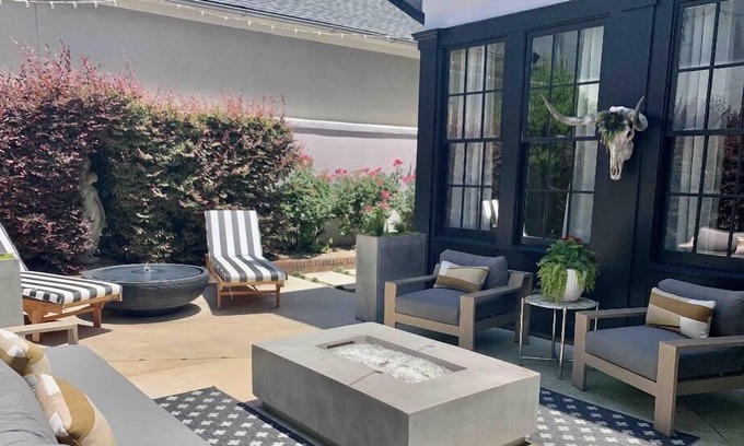 Covington Apartment | Downtown Covington private apartment in upscale neighborhood.