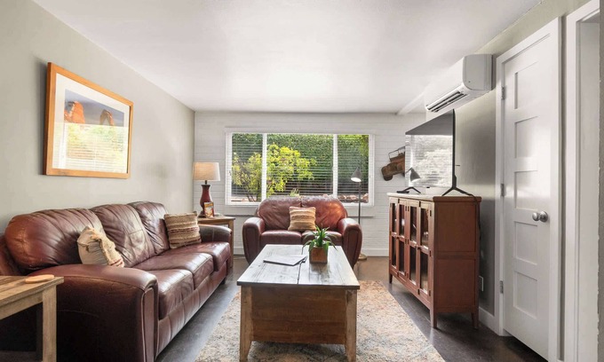 Moab Condo | Downtown Cozy Home Base - Purple Sage 5