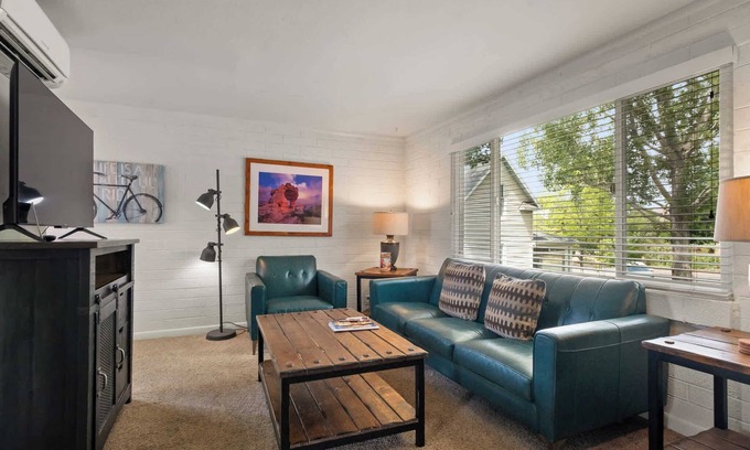 Moab Condo | Downtown Cozy Home Base - Purple Sage 8