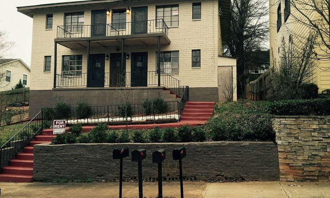 Mechanicsville Apartment | DOWNTOWN @ CUTE & COZY