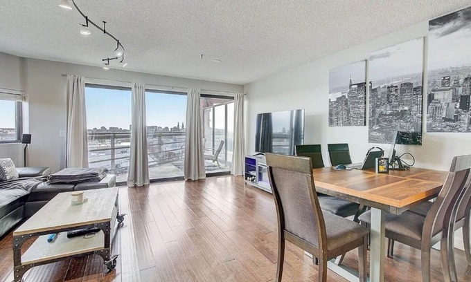 Uptown Condo | Downtown Denver Condo Perfect for Work and Play
