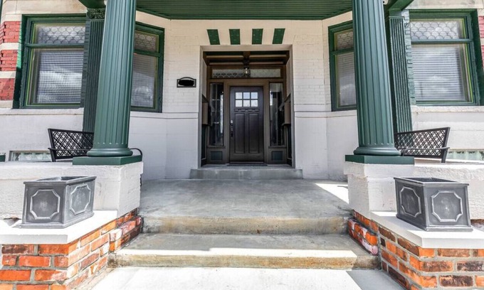 Brush Park Apartment | Downtown Detroit Brush Park APT