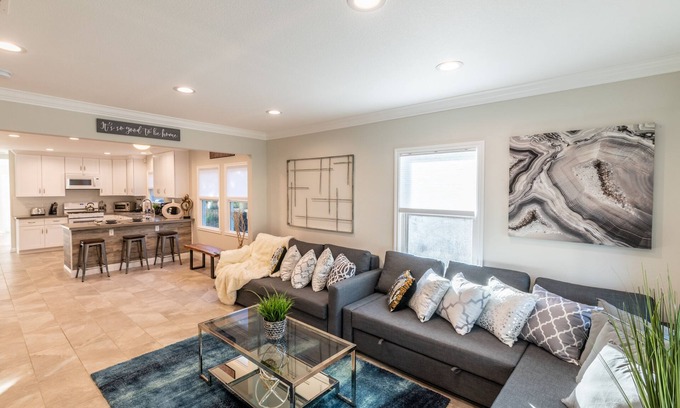 Fullerton House | Downtown Fullerton Home w/Pool Table & Fun Entertainment Space – Near Disney!