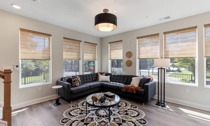 Wake Forest Condo | Downtown Getaway: Wake Forest - Walkable to Downtown!
