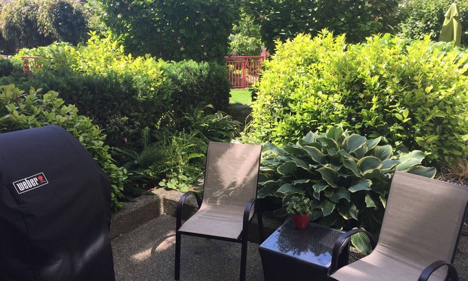 Regional District of Nanaimo Condo | Downtown Hideaway in the heart of downtown Nanaimo with fiber hi-speed wifi