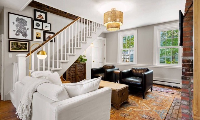 Newburyport Condo | Downtown Historic and Elegant Condo Parking
