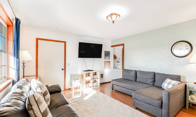 Ocean Park House | Downtown home with private hot tub & WiFi - walk to beach - dog-friendly yard
