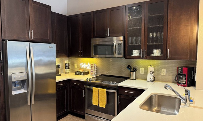 South Central Houston Apartment | Downtown Houston Gem, Free Parking