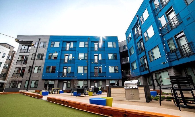 Mile Square Apartment | Downtown Indy Retreat | 3 Units, Parking, Sleeps 18