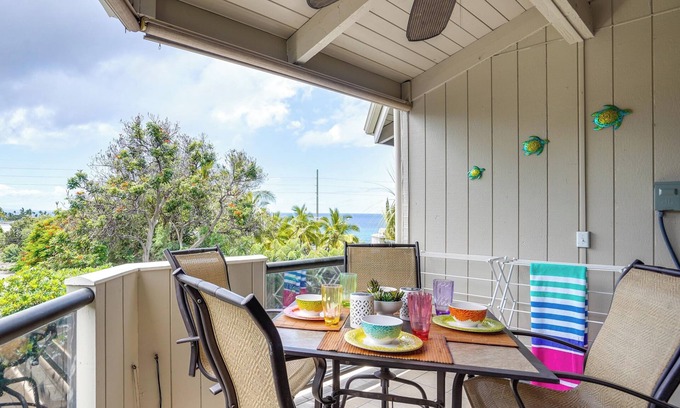 Historic Kailua Village Condo | Downtown Kailua-Kona Condo w/Pool & Views