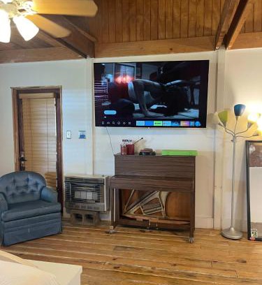 Freetown - Port Rico Apartment | Downtown Lafayette Gem-Stylish 1BR Apartment