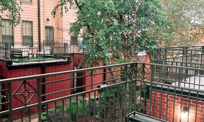 Fort Smith House | Downtown loft - walking distance to bars, restaurants, coffee shops, and more