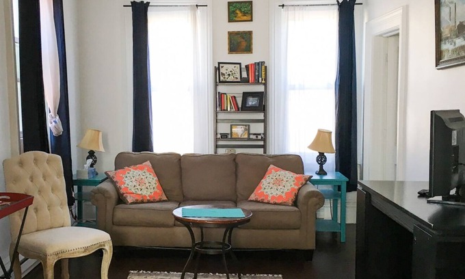 Marquette Apartment | DOWNTOWN MARQUETTE. WALK TO PUBS & RESTAURANTS BLOCKS FROM THE HARBOR AND NMU