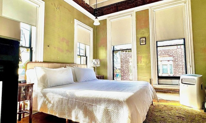 Medina Hotel | Downtown Medina Boutique Hotel - Best Available Room