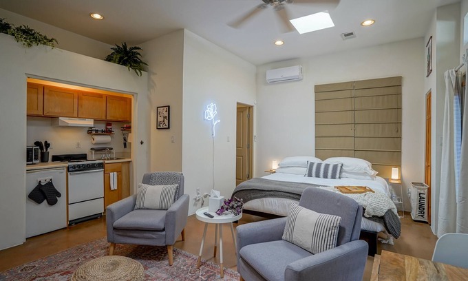 Downtown Albuquerque Apartment | Downtown Modern Studio, centrally located