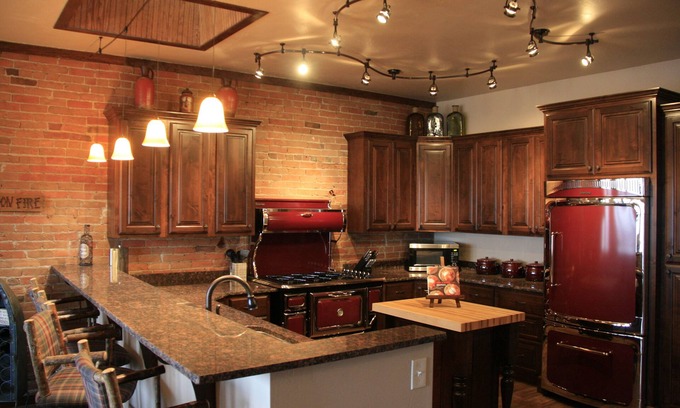 Montrose House | Downtown Montrose, Colorado
