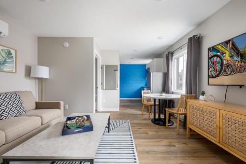 Traverse City Apartment | Downtown Newly Remodeled Apartment AC Beach Restaurants Breweries Nightlife