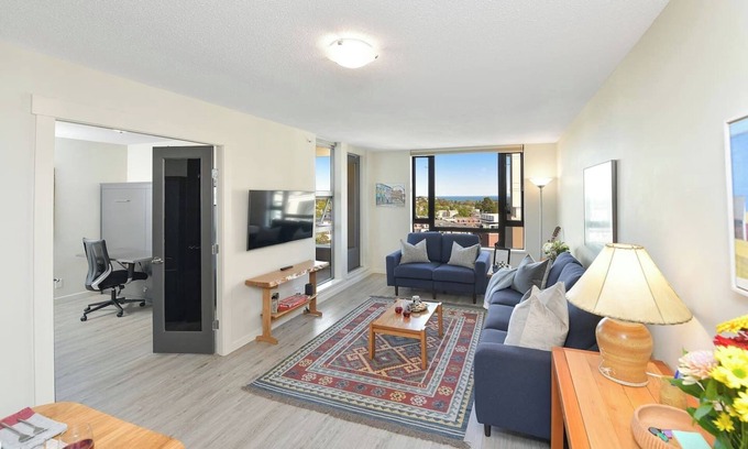 Downtown Victoria Condo | Downtown Ocean & Mountain Views with Parking