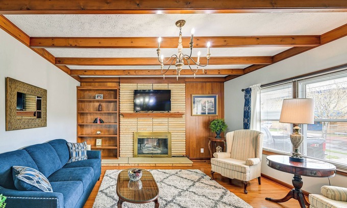 Paintsville House | Downtown Paintsville Vacation Rental!