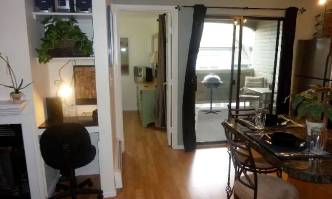 Whittier Condo | Downtown Pearl St. Sweet Retreat!