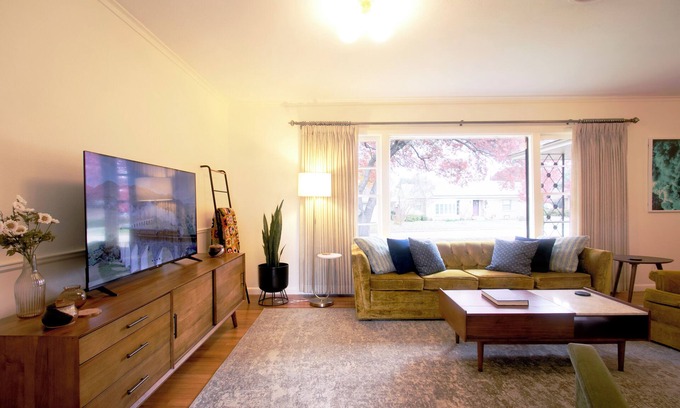 Plano House | Downtown Plano Mid-Century Charm