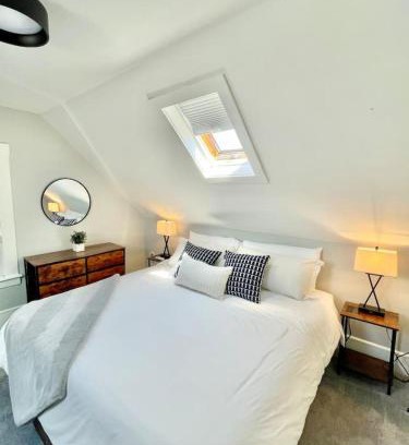 Portsmouth Apartment | Downtown Portsmouth 2 Bedroom 2 King Beds