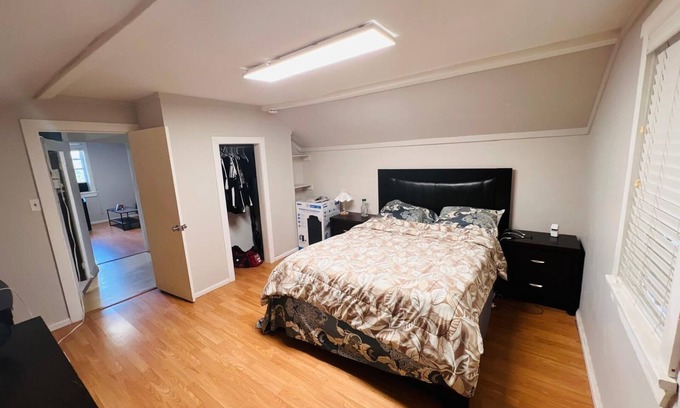Medicine Hat House | Downtown Private Loft
