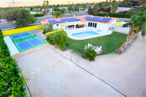 Racquet Club South Villa | Downtown Resort Villa - Private Pickleball, Volleyball, Heated Pool, Spa, Gameroom