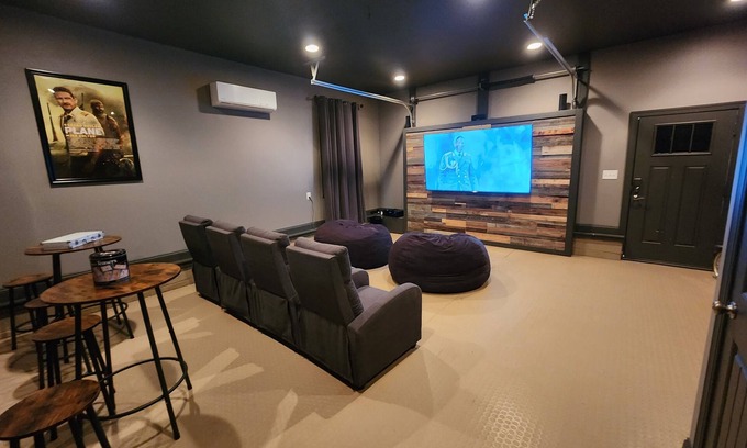 Jacksonville House | Downtown retreat + Theater Room