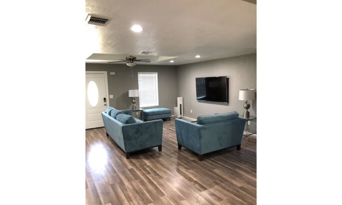 Nevada Street House | Downtown San Antonio CYC property